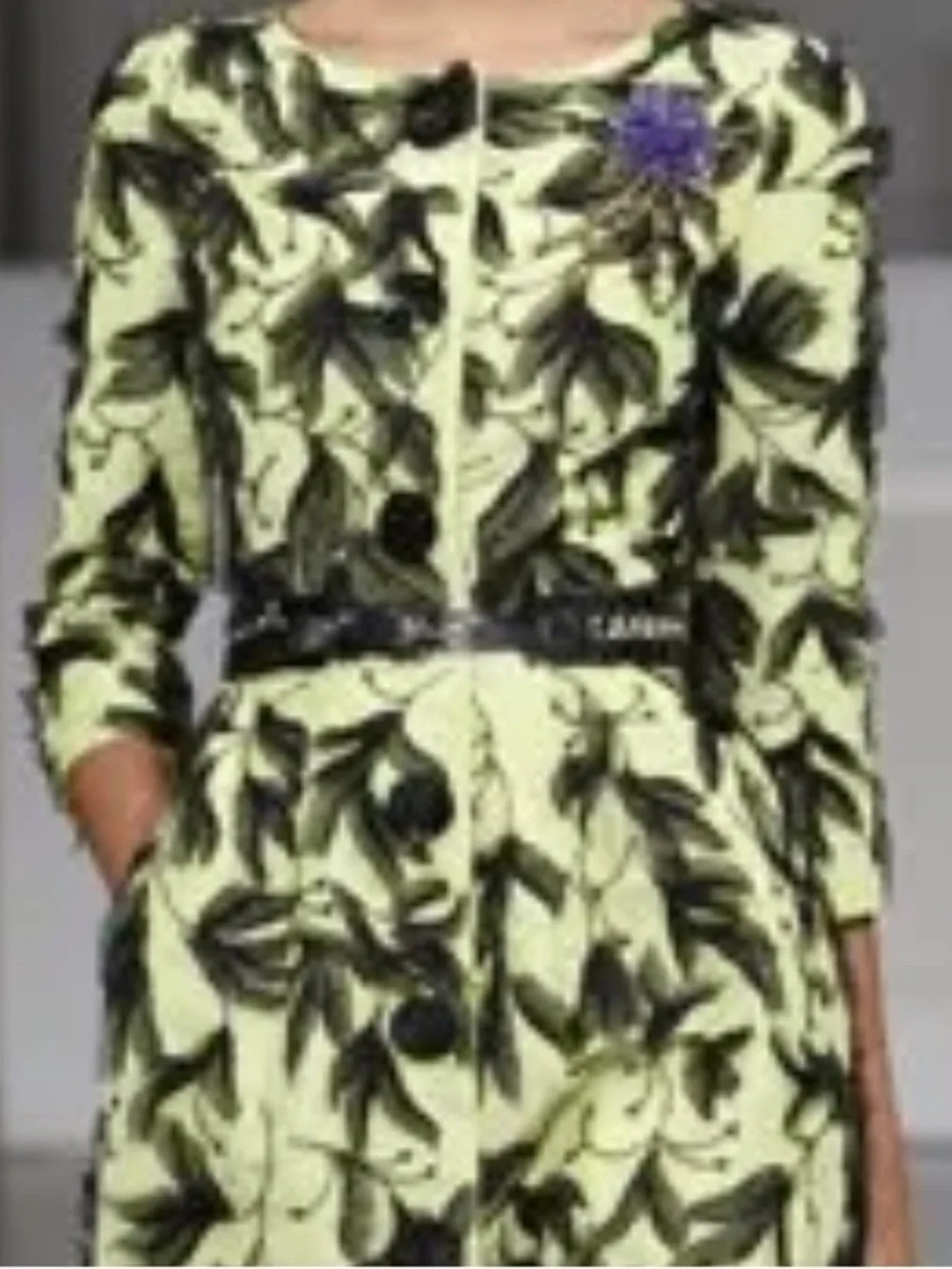 Gold Chain & Italian Leather Vintage Belt - Oscar de la Renta Runway Sample XS